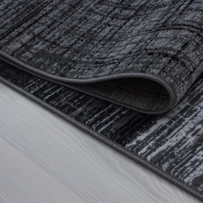 Kusový koberec Plus 8001 black č.4