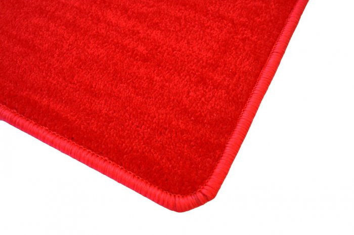 Kusový červený koberec Eton č.8