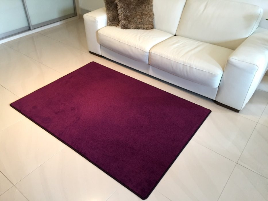 Kusový fialový koberec Eton č.1