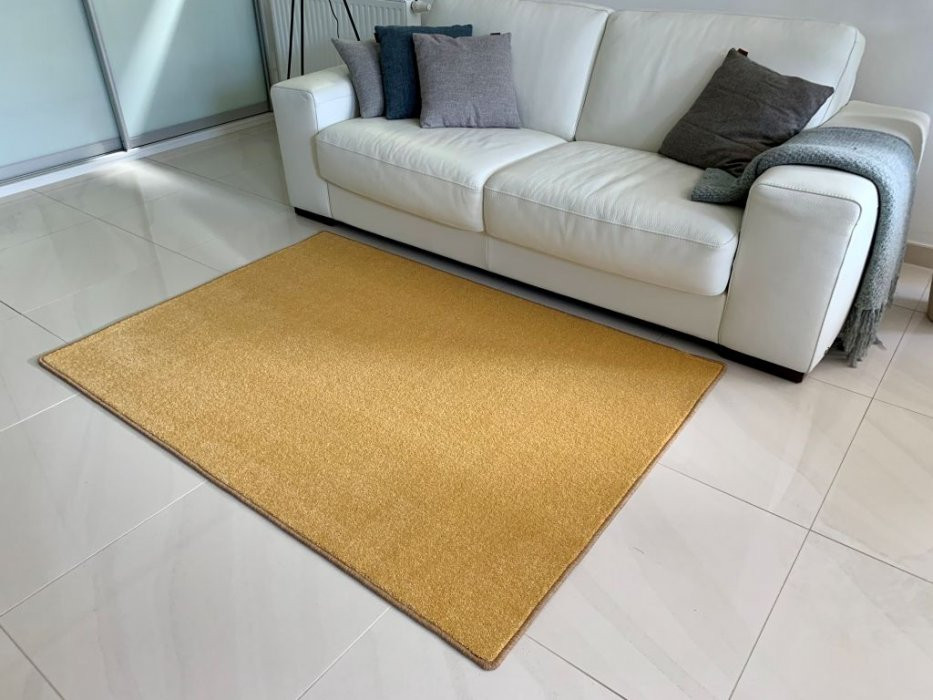 Kusový koberec Eton Lux žlutý č.1