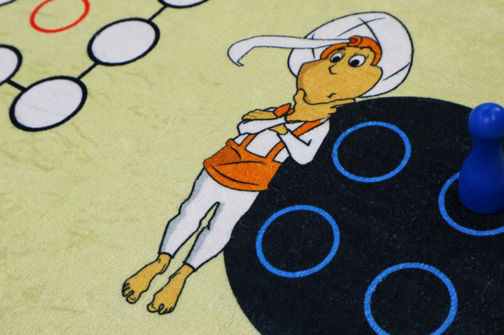 Aladinovo Člověče nezlob se + figurky a kostka, kusový koberec č.9