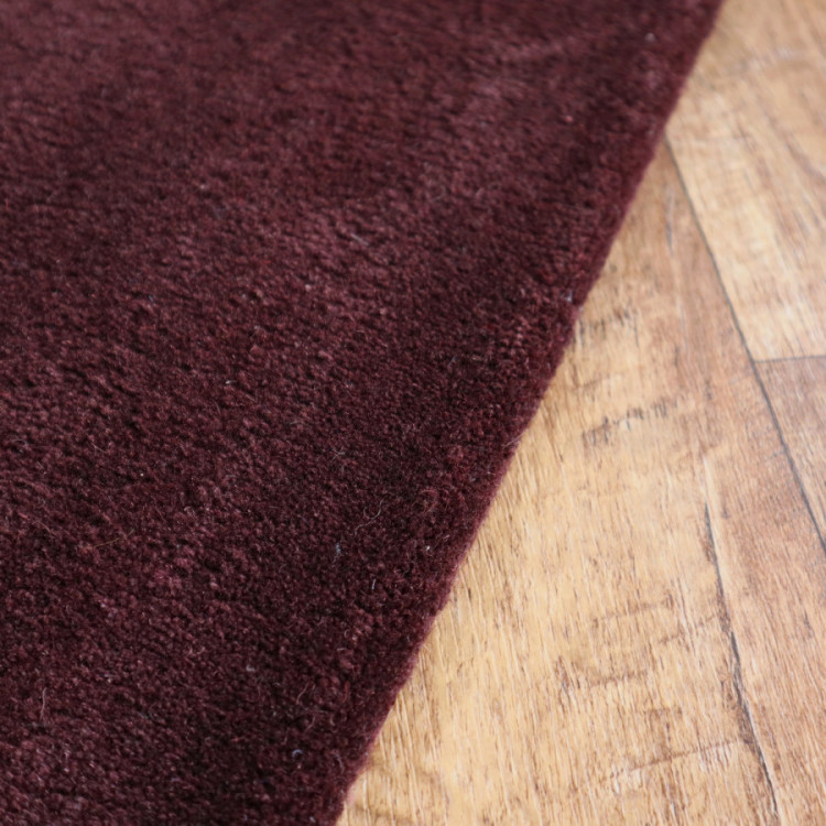 Ručně všívaný kusový koberec Asra wool tm. fialová č.3