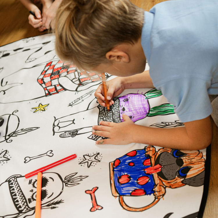 TRHÁK: KOBEREC - OMALOVÁNKY - Happy Friends č.8