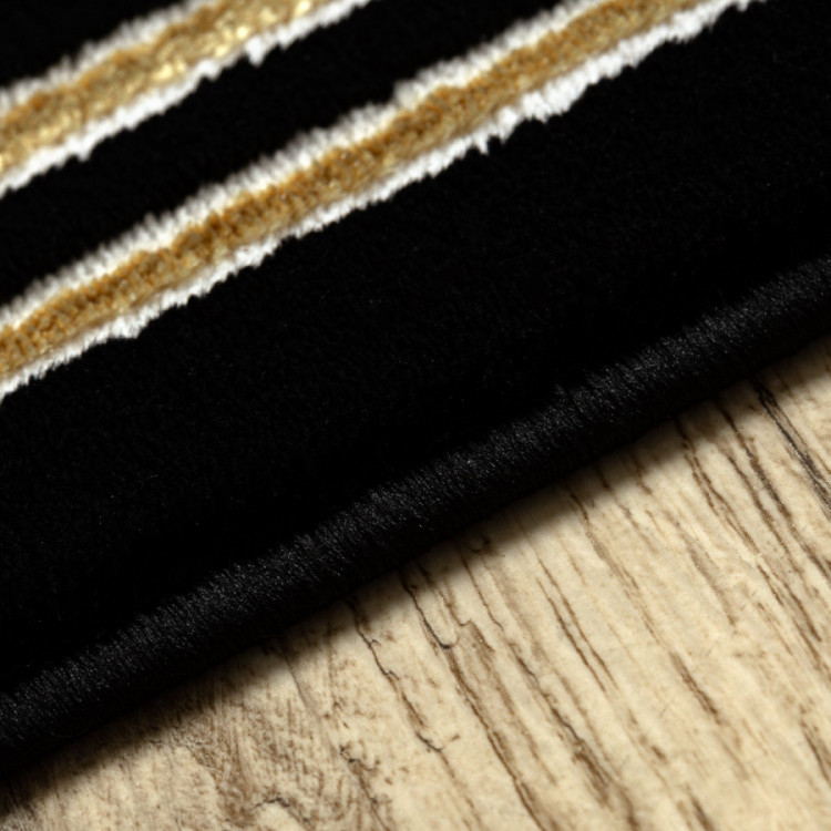 Kusový koberec Allure 1968 black/gold č.6