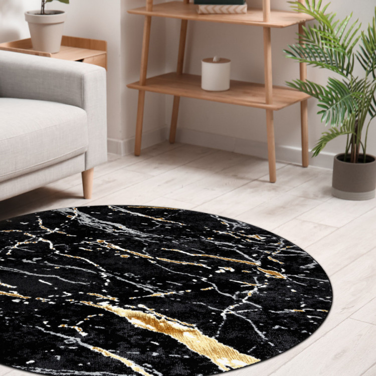 Kusový koberec Allure 1963 black/gold kruh č.7