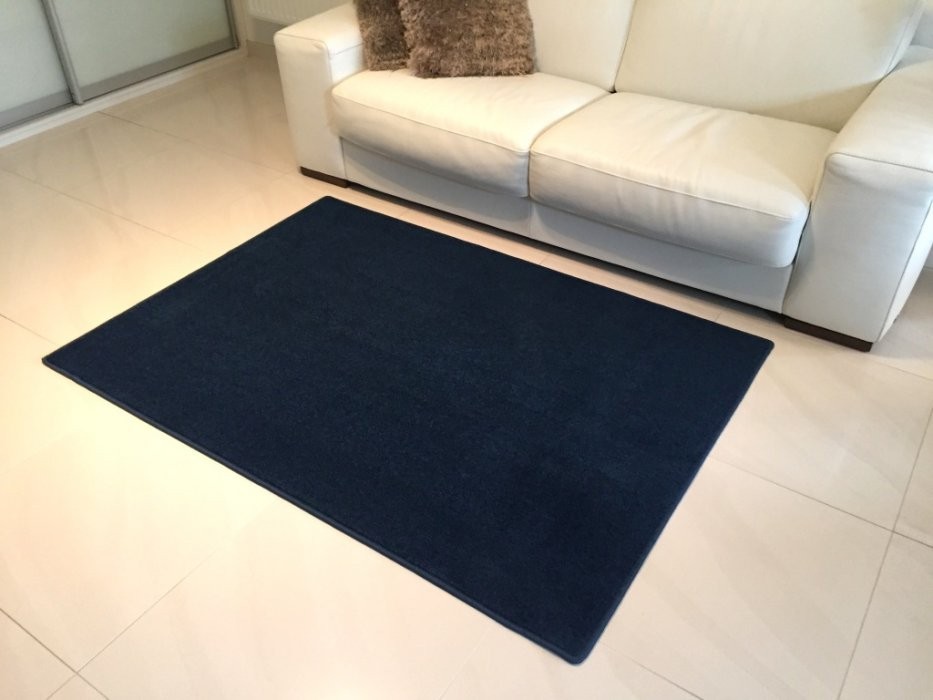 Kusový tmavě modrý koberec Eton č.2