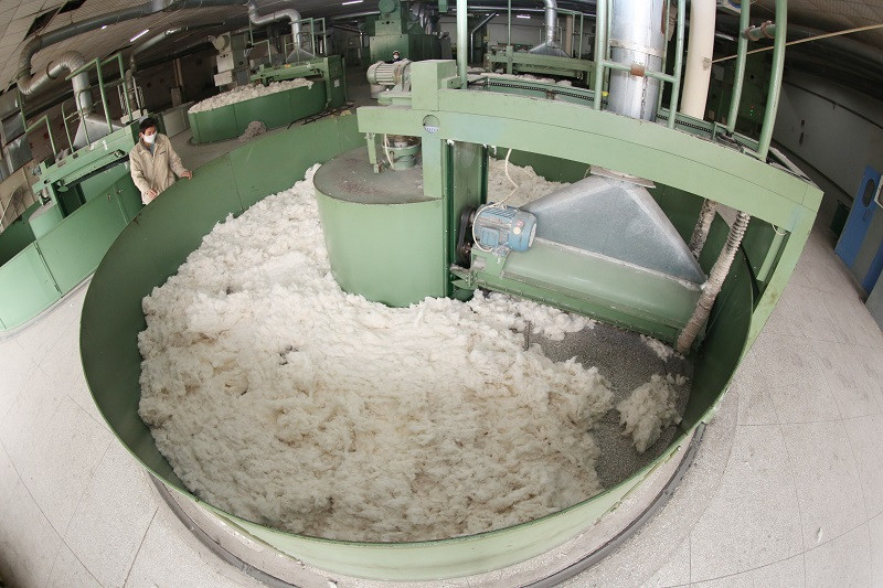 Továrna zpracovávání bavlny