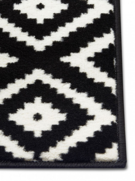 Kusový koberec Hamla 105477 Black Cream č.3